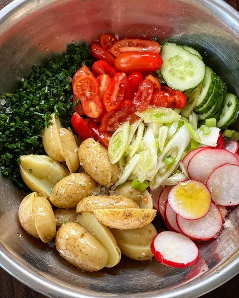 Thumbnail of p-ceg7q2fnj8q-6498f24a07e448ed 1