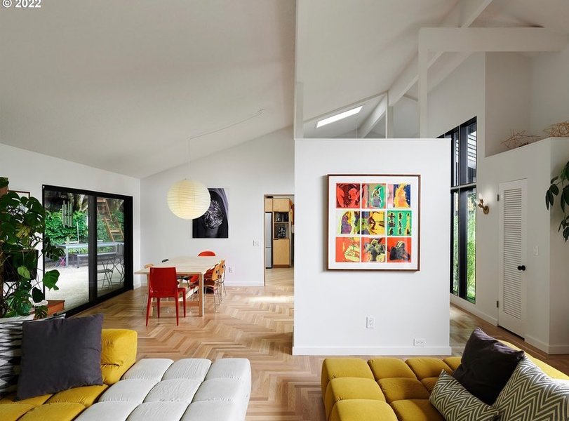 Thumbnail of cfuiaelvx-x-64bbc82ae3b940b3 1