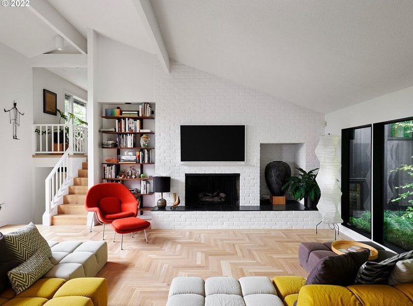 Thumbnail of cfuiaelvx-x-64bbc82ae3b940b3 2