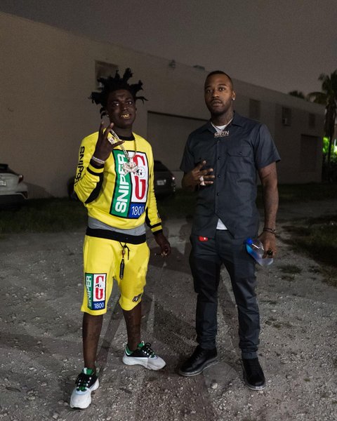 Thumbnail of p-chfe10bouaw-65ed0828227349e2 0