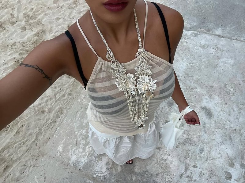 Thumbnail of www-instagram-com-p-c-sal2hnmo-img-index-1 0