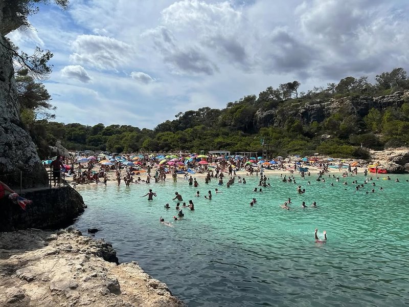 Thumbnail of www-instagram-com-p-c-sal2hnmo-img-index-1 1