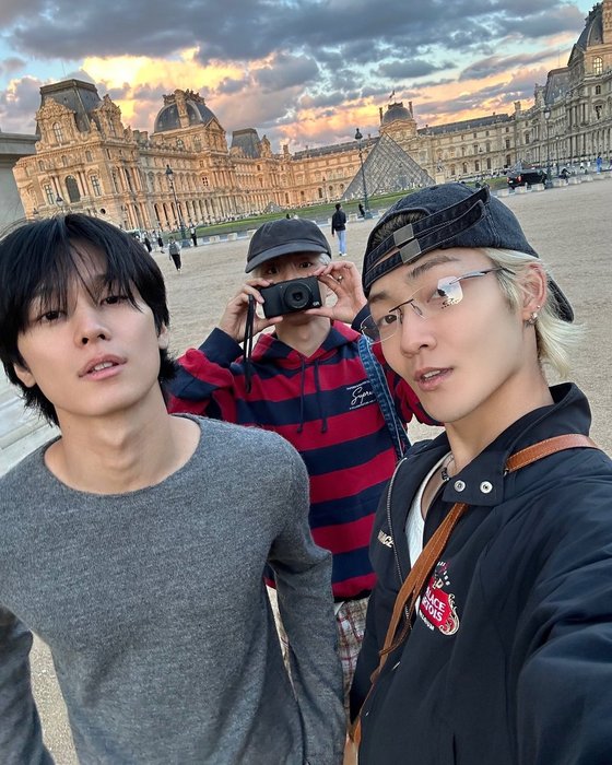 Thumbnail of www-x-com-juyeonleepics-status-1835169107970281725-68ce366ae3834542