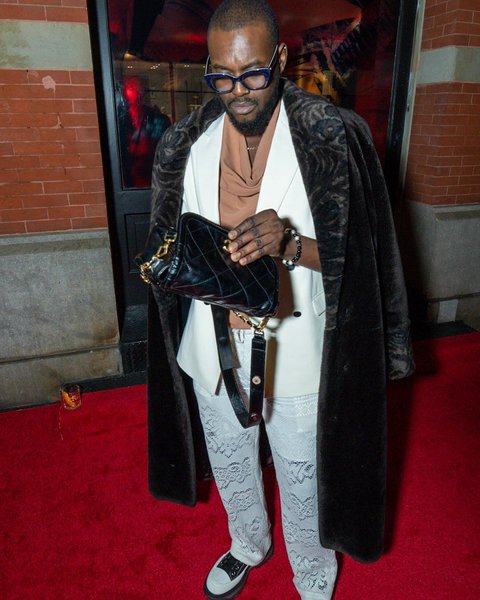 Thumbnail of p-cz6qe6qoioi-69cf0eaf30494582 0