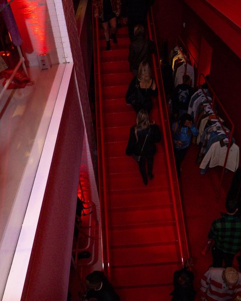 Thumbnail of p-cz6qe6qoioi-69cf0eaf30494582 4