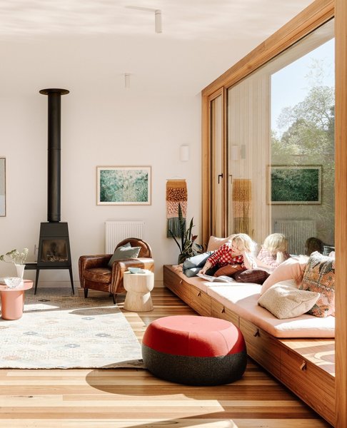 Thumbnail of c524zbxx4-n-6b5b12a02fb544cb 0