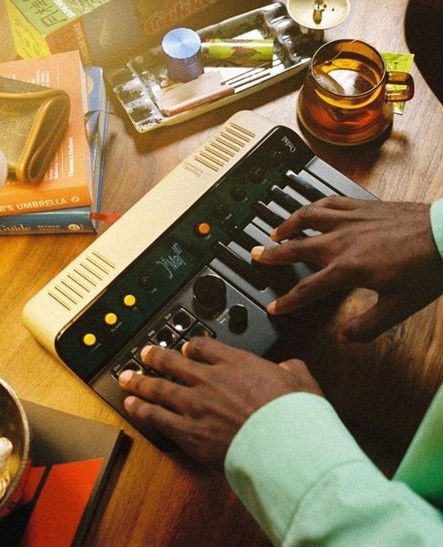 Thumbnail of p-dczr1txszfe-6c2d000c41e44d0f 5