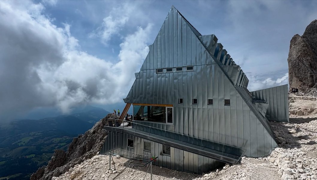 Thumbnail of p-dmxiiw3iyvl-6c67ff9ba66f4e00 6