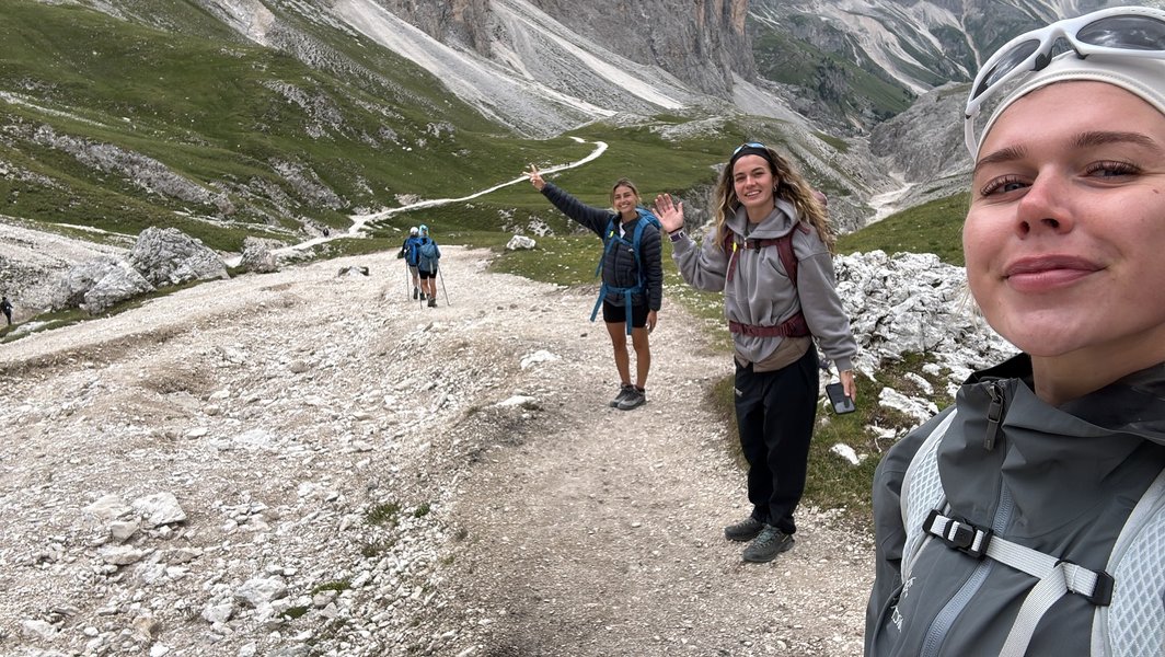 Thumbnail of p-dmxiiw3iyvl-6c67ff9ba66f4e00 7