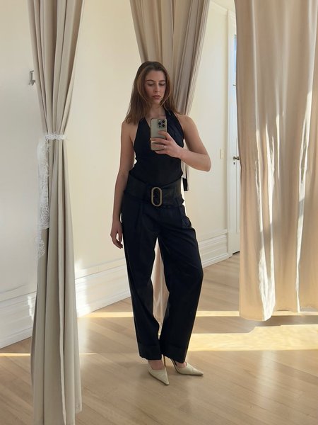 Thumbnail of www-instagram-com-p-dmr2z8xtgve-img-index-5 9
