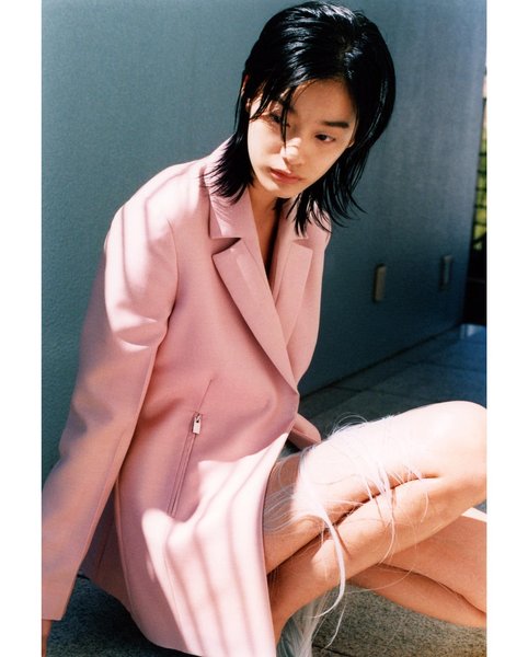 Thumbnail of p-cejutc8pxaa-6cc663f90d4841aa 1