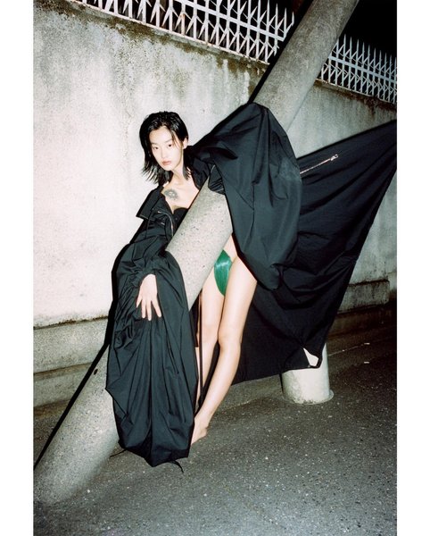 Thumbnail of p-cejutc8pxaa-6cc663f90d4841aa 3