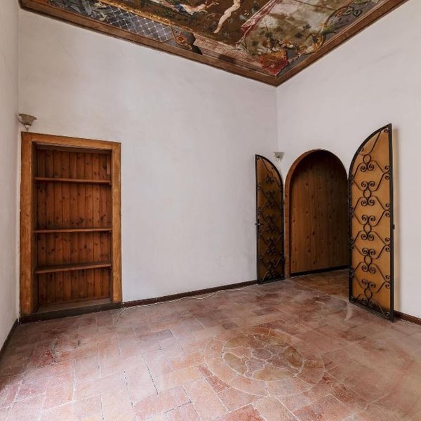 Thumbnail of c-vauhrtjk7-6f798376b6fb405f 3