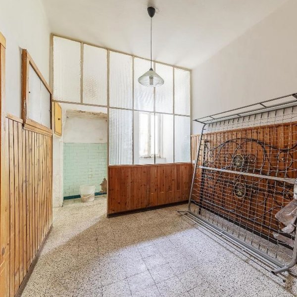 Thumbnail of c-vauhrtjk7-6f798376b6fb405f 8