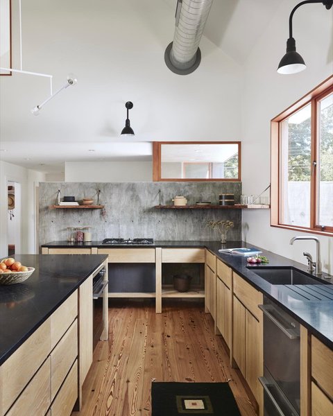 Thumbnail of p-cuchsb2uoza-702f3f5346704e85 6