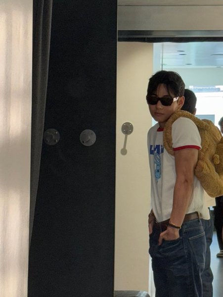 Thumbnail of dl8rqlqz-q8-71e7e0b647f9409e 0