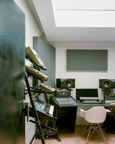 Thumbnail of p-c3szrpqoykx-723224d04bfd4300 3