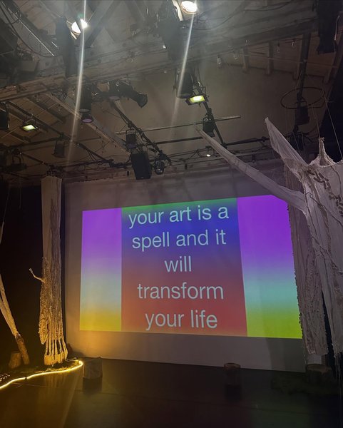 Thumbnail of p-dlseqaxv1bu-7236082ffd3645a9 1