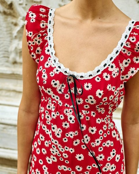 Thumbnail of www-instagram-com-p-dbuffudsgfc 1