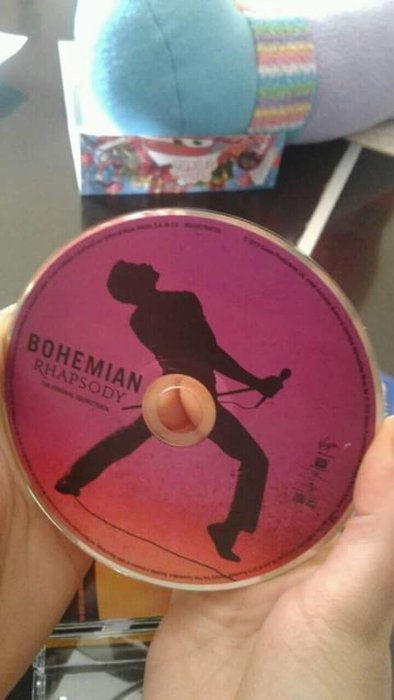 Thumbnail of www-x-com-theviscountessb-status-1084229927401070593-74a6348a0937412d