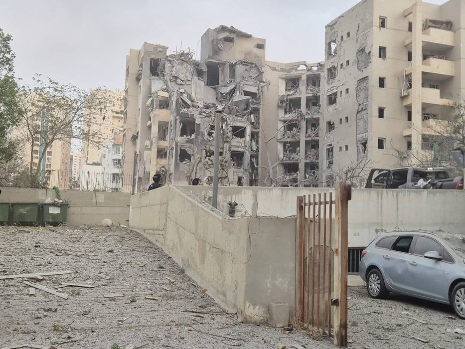 Thumbnail of www-x-com-eternalphysics-status-1937354804461740100-7506ddfc5adb4dc5