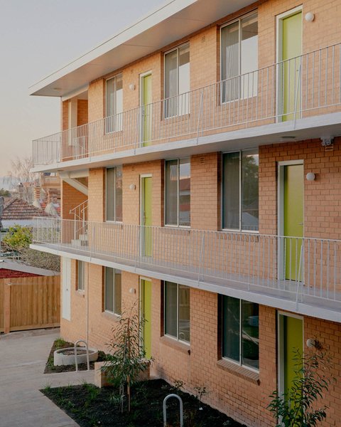 Thumbnail of p-cvtbrohmoft-75e66be12fdc4b5a 0