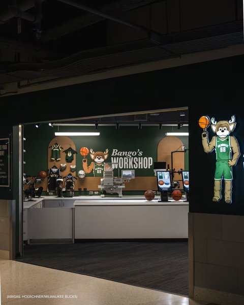 Thumbnail of www-instagram-com-p-drz-ezvj5kg-img-index-2 1