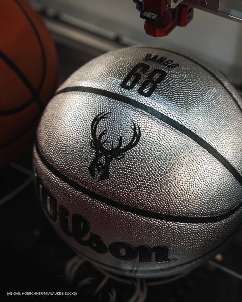 Thumbnail of www-instagram-com-p-drz-ezvj5kg-img-index-2 4