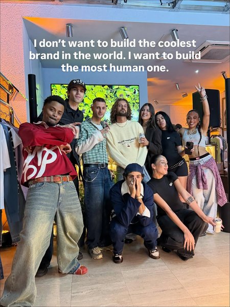 Thumbnail of www-instagram-com-p-dqm8ajaiocw-img-index-9 9