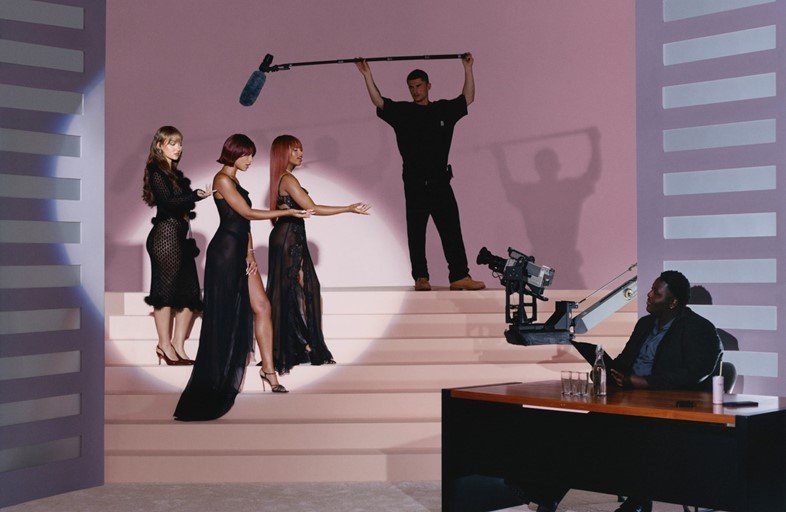 Thumbnail of www-x-com-theflygirls-status-1833182926340825535-77669150f100495a