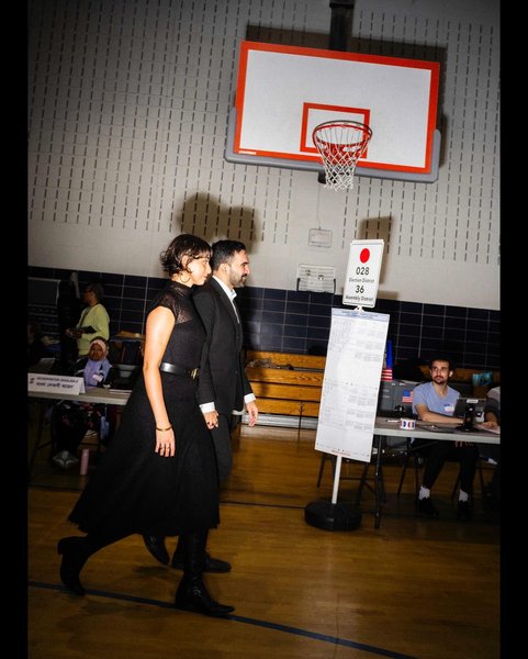 Thumbnail of p-dqr0hcoem4m-78d2423afb3e4b8c 7