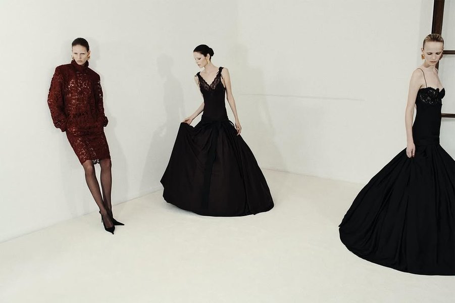 Thumbnail of www-instagram-com-p-dqwumerdc-e-img-index-1 1