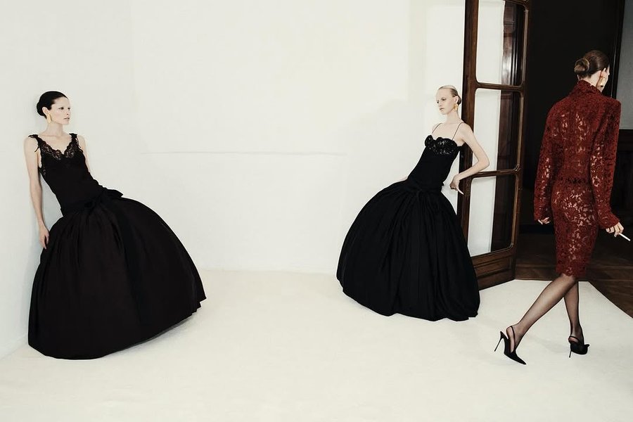 Thumbnail of www-instagram-com-p-dqwumerdc-e-img-index-1 2