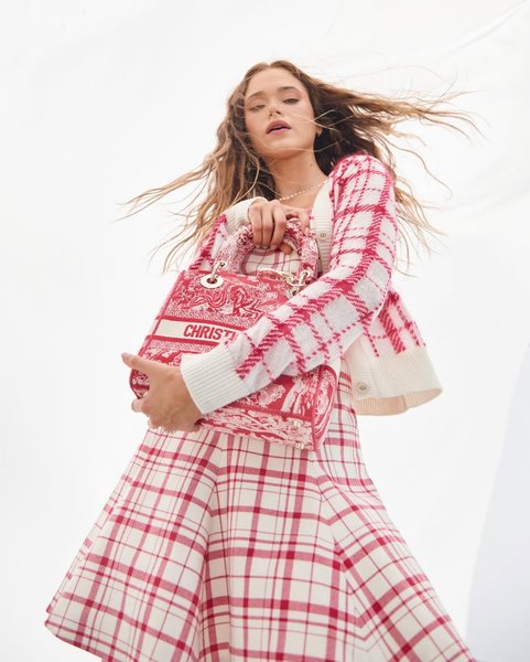 Thumbnail of p-ctaubiqlo72-7af9168dff034d61 1