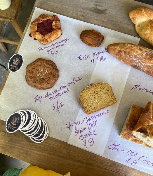 Thumbnail of p-c6aozivrto3-7afd30f9d73e4471 0