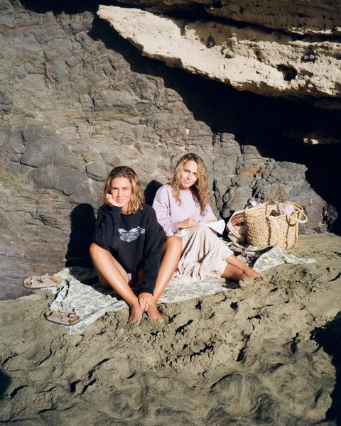 Thumbnail of cmha-flo7ml-7bf636d680374990 3