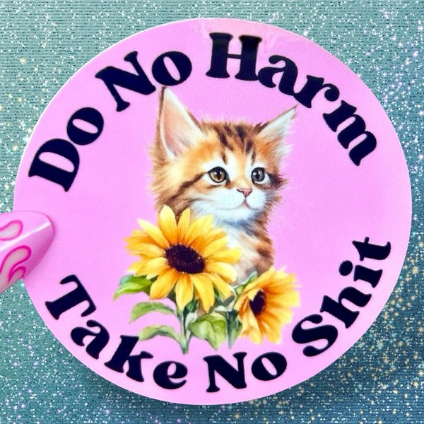 Thumbnail of p-dg8ontcumn3-7ed6b5bb082d4220 2