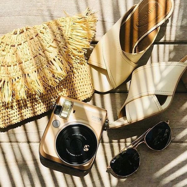 Thumbnail of p-bhylcmra9ai-7fd04b56fd69418b 0