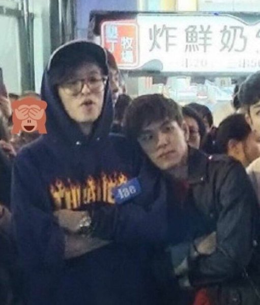 Thumbnail of p-blrq28xgiqj-80c5932c504444d4 0