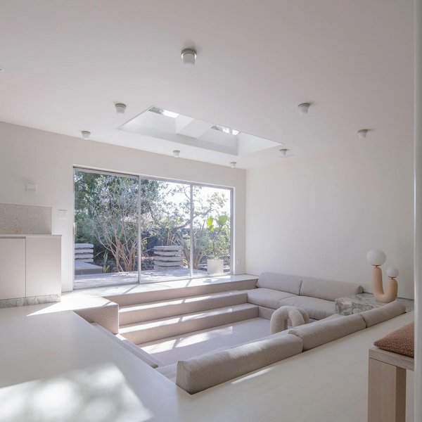 Thumbnail of p-ckhfyjevkou-8191179ab9a446f6 5