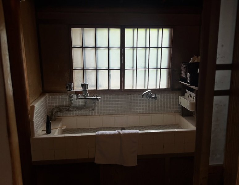 Thumbnail of djjr4rhjh-k-8403c80a83874be4 7