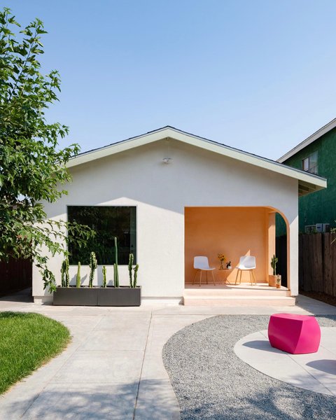 Thumbnail of p-cymjmbxxjyt-8505acbb9b814b96 0