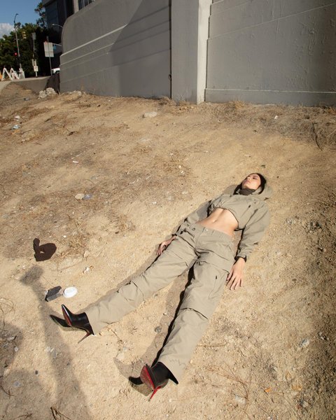 Thumbnail of p-czioq5wj320-8616574cc7014087 4