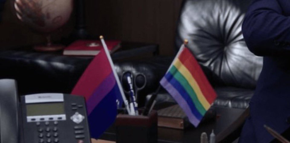 Thumbnail of www-x-com-drakesnate-status-1932182441600635175-869267caeb1e44c3