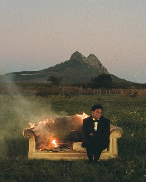 Thumbnail of www-instagram-com-p-ddmnschymgn-img-index-1 4