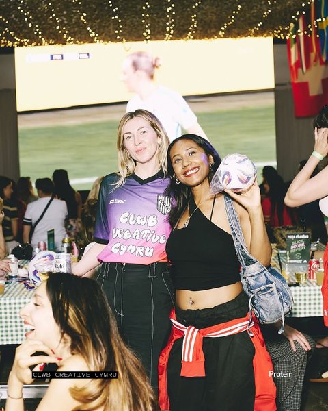 Thumbnail of dogw-3ujjxs-8b32988a1e4a4046 3