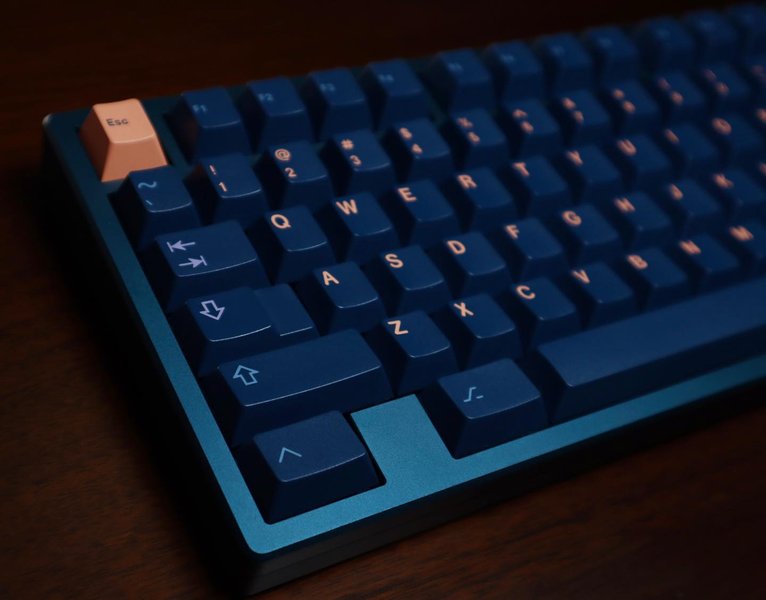 Thumbnail of p-cze4vbouaxa-8b7a08ea71dc4ccf 0