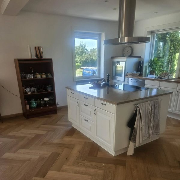 Thumbnail of c-wlmsah1io-8bc24dfef27a469a 2