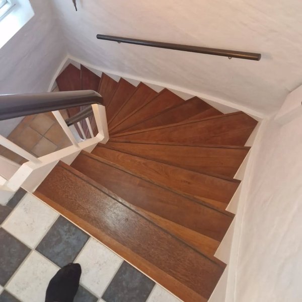 Thumbnail of c-wlmsah1io-8bc24dfef27a469a 8