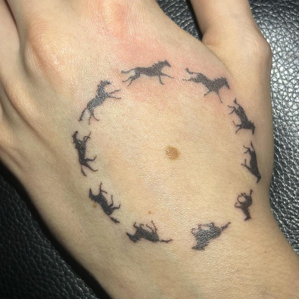 Thumbnail of p-cyj7eysnumg-8e3fb2af806f4a98 3